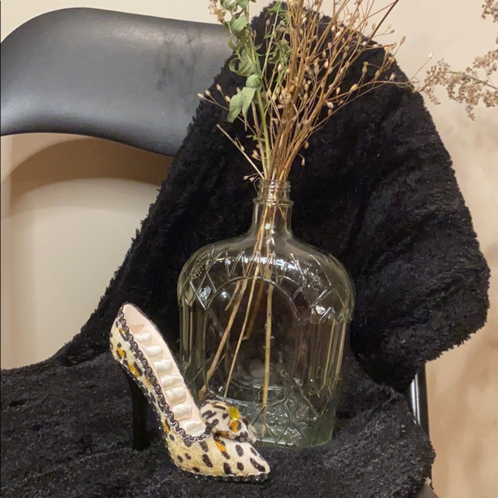 COPY - Heel-shaped Ring holder